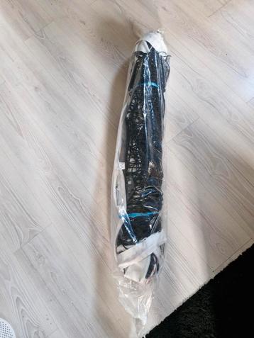 Volleybal wedstrijdnetten  met glasfiber stabilisering  beschikbaar voor biedingen