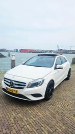 Mercedes-Benz A-Klasse A180 1.6 Pano Leder Airco, Auto's, Mercedes-Benz, Voorwielaandrijving, 65 €/maand, 4 cilinders, Handgeschakeld