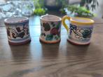 Drie espresso kopjes/ mokjes Deruta., Ophalen of Verzenden, Zo goed als nieuw, Porselein, Kop en/of schotel