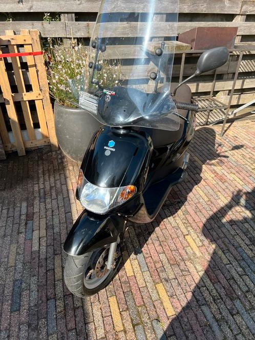 Piaggio /gilera diesis (Derbi atlantis) 45 km brommer, Fietsen en Brommers, Scooters | Piaggio, Gebruikt, Overige modellen, Maximaal 45 km/u
