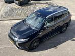 Mitsubishi Outlander 2.4 PHEV Pure CAMERA ALCANTARA LED NAVI, Auto's, Mitsubishi, Automaat, Euro 6, 4 cilinders, Zwart