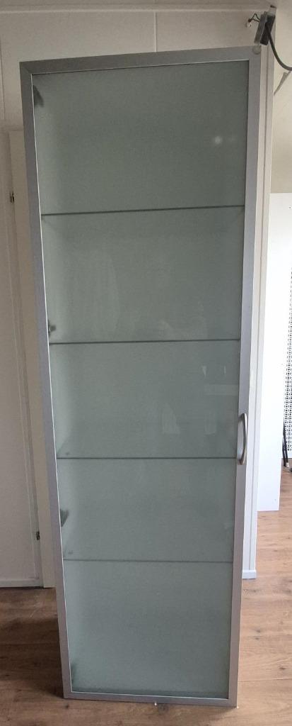 4 Ikea kasten met melkglas en glazen planken, Huis en Inrichting, Kasten | Overige, Gebruikt, Ophalen of Verzenden