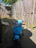 Elektrische kinder scooter/Vespa met extra opbergruimte, Ophalen, Zo goed als nieuw