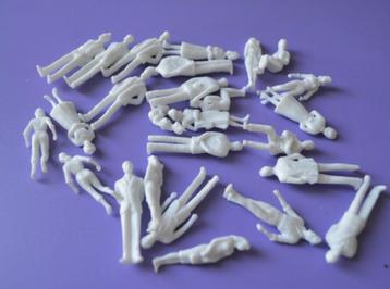 Maquette poppetjes 1:50 , WIT 20st. (model mensen) beschikbaar voor biedingen