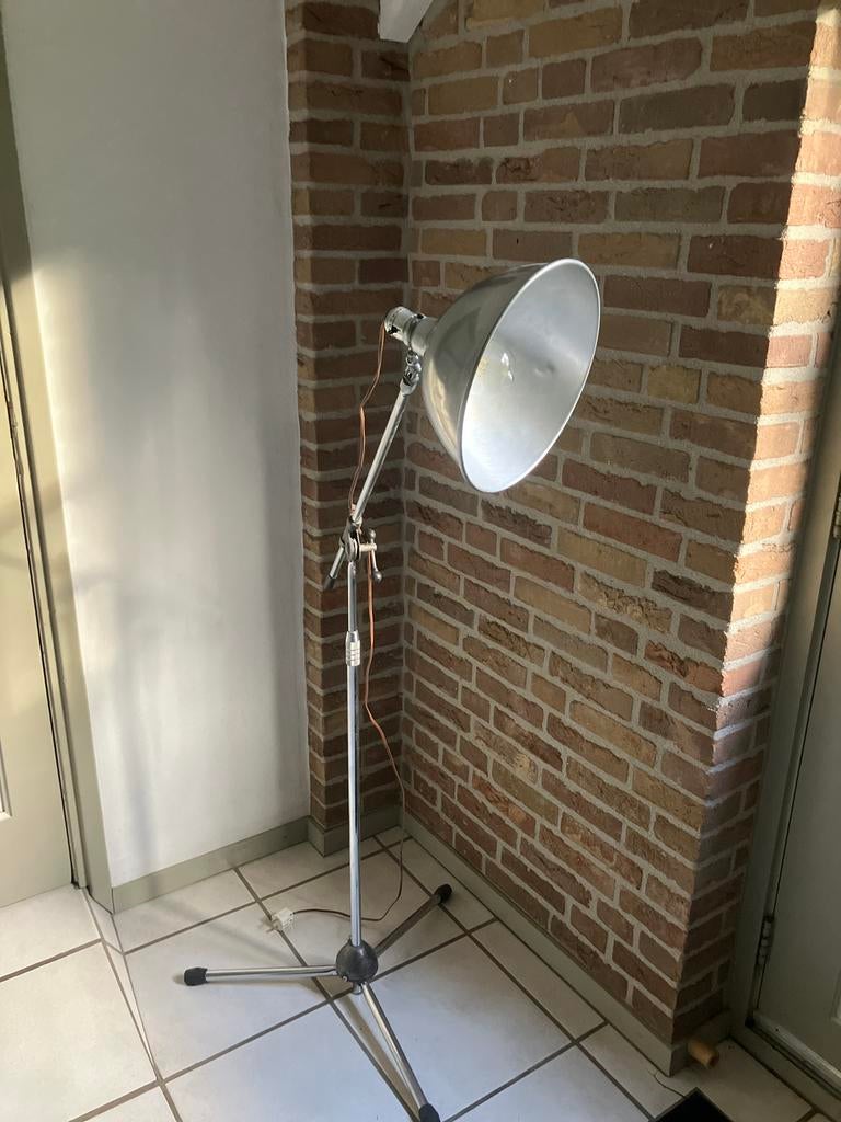 Industriele stalamp, fotolamp, Ophalen, Gebruikt, Metaal of Aluminium, Vintage, retro, industrieel