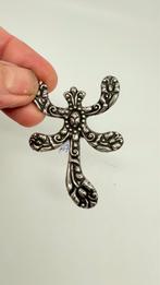 Antiek zilveren broche uit Indonesië., Sieraden, Tassen en Uiterlijk, Antieke sieraden, Ophalen of Verzenden, Zilver, Broche