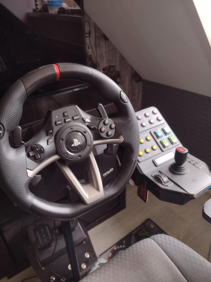 mooi PlayStation stuur en farming joystick, Spelcomputers en Games, Spelcomputers | Sony PlayStation Consoles | Accessoires, Gebruikt