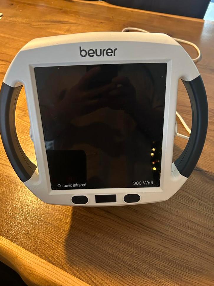 Beurer Keramische Infraroodlamp - Ontspanning en Pijnverlich, Sport en Fitness, Gezondheidsproducten en Wellness, Zo goed als nieuw