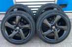 Nette 18 inch Volvo velgen 235-45-18 zomerbanden V60,V70,S80, Auto-onderdelen, Banden en Velgen, 18 inch, Gebruikt, Banden en Velgen