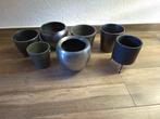 6x bloempotten, vooral grijs gekleurd, Tuin en Terras, Bloempotten, Rond, Binnen, Ophalen of Verzenden, Zo goed als nieuw