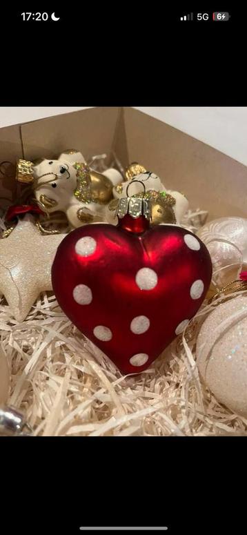 Kerstbal Hart met stippen als nieuw beschikbaar voor biedingen