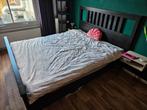 Ikea Hemnes bedframe (Bruin/zwart) + lattenbodem, Ophalen, Gebruikt, Zwart, Tweepersoons