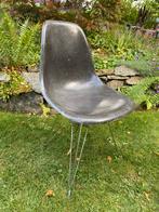 Eames Fiberglas Stoel - Herman Miller/Vitra, Huis en Inrichting, Stoelen, Ophalen, Kunststof, Gebruikt, Eén