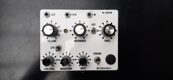 JMT synth SVCF-1 bandpass filter + lfo + sensor, Muziek en Instrumenten, Effecten, Zo goed als nieuw, Wah Wah, Equalizer, Ophalen of Verzenden