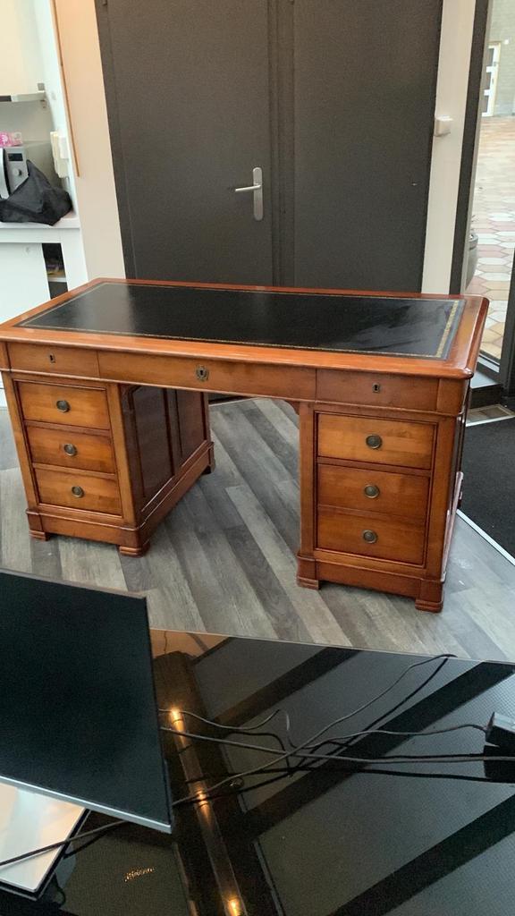 Chesterfield Bureau met Zwart Leer, Huis en Inrichting, Bureaus, Gebruikt, Bureau, Ophalen