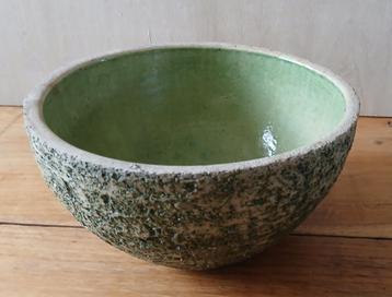 Vintage bloempot berkenbast groen beschikbaar voor biedingen