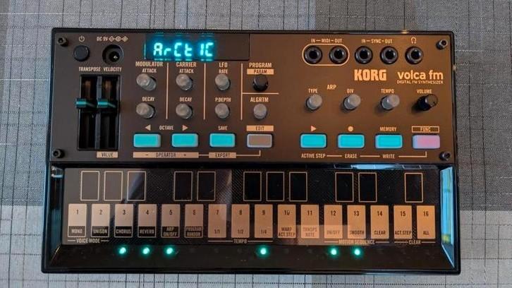Korg Volca FM2 (in perfecte staat), Muziek en Instrumenten, Synthesizers, Zo goed als nieuw, Overige aantallen, Overige merken