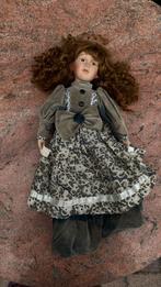 Porceleinen pop / Francy Doll ‘Agneta’, Verzamelen, Poppen, Ophalen of Verzenden, Gebruikt, Pop