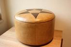 Vintage lederen poef, Huis en Inrichting, Banken | Voetenbanken en Poefen, Ophalen, Minder dan 50 cm, Gebruikt, Rond