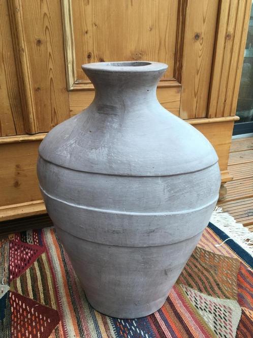 vaas, Huis en Inrichting, Woonaccessoires | Vazen, Zo goed als nieuw, Overige kleuren, 50 tot 75 cm, Aardewerk of Porselein, Ophalen