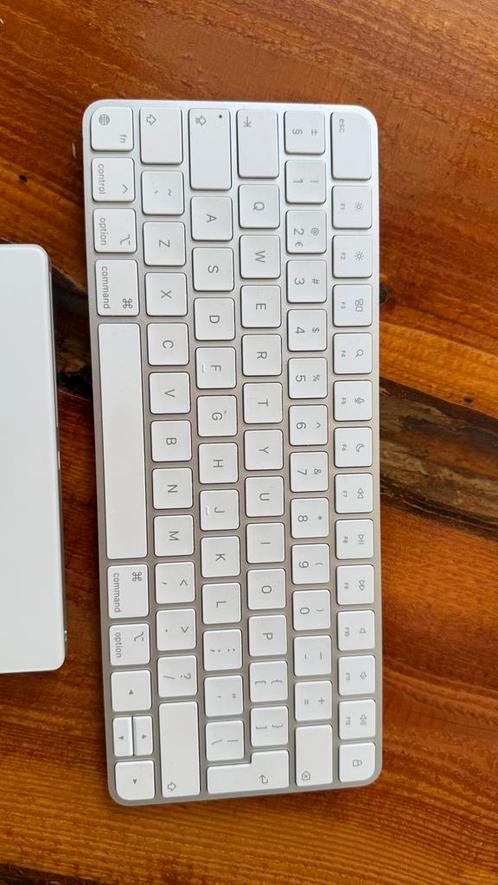 Apple Magic Keyboard (2024), Computers en Software, Toetsenborden, Zo goed als nieuw, Qwerty, Draadloos, Ophalen of Verzenden
