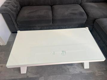 salontafel hoogglans wit, incl glazen blad beschikbaar voor biedingen