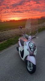 Mio roze, Ophalen, Zo goed als nieuw, Benzine, Mio