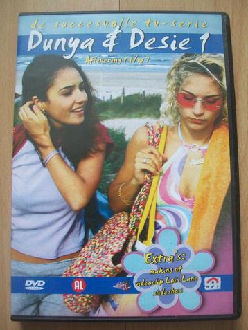 DVD - Dunya & Desie - Seizoen 1 - aflevering 1 t/m 7 beschikbaar voor biedingen