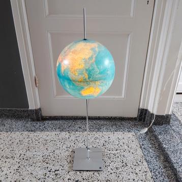 Radius Design globe earth lamp vloerlamp lamp wereldbol beschikbaar voor biedingen