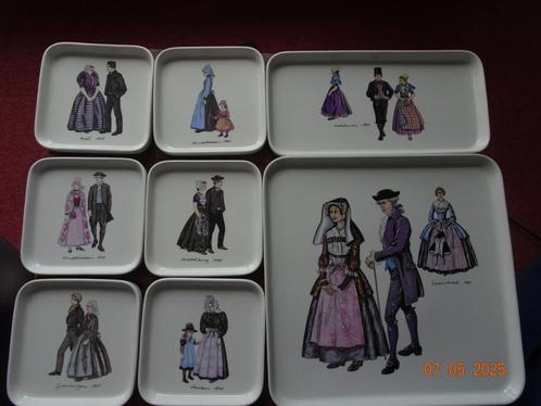 gebakstel villeroy & boch met kledendrachten, Huis en Inrichting, Keuken | Servies, Zo goed als nieuw, Compleet servies, Overige stijlen