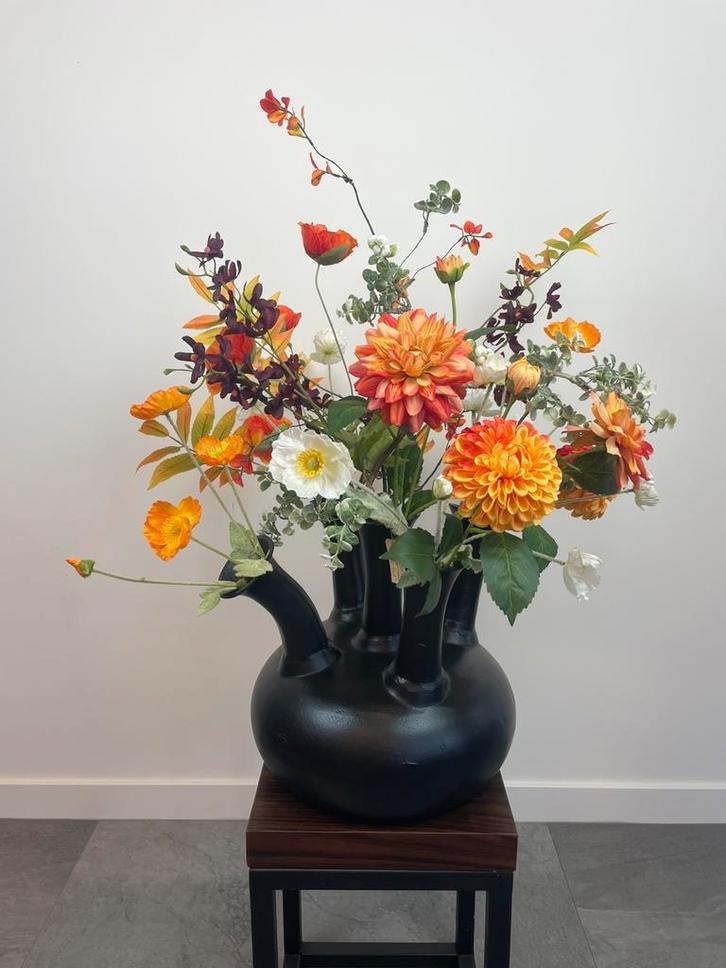 Toetervaas Zwart met heerlijke herfstkleuren, Huis en Inrichting, Woonaccessoires | Vazen, Nieuw, Zwart, 75 cm of meer, Overige materialen