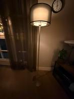 Fraaie hoge slanke staande lampvoeten in rvs, evt met kap, Huis en Inrichting, Lampen | Vloerlampen, Ophalen, Zo goed als nieuw