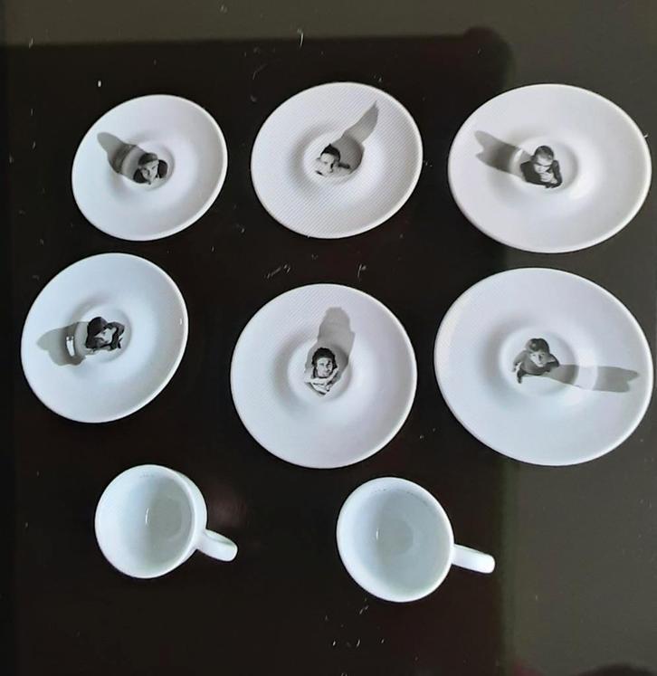 Espressokopjes Illy Art Collection Neil&Ross, incompleet, Verzamelen, Porselein, Kristal en Bestek, Gebruikt, Kop en/of schotel