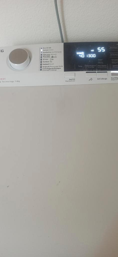 AEG 6000 Serie Bovenlader Wasmachine, Witgoed en Apparatuur, Wasmachines, Gebruikt, Bovenlader, 6 tot 8 kg, 85 tot 90 cm, 1200 tot 1600 toeren