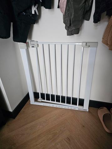 Nieuw ijzeren traphekje wit beschikbaar voor biedingen