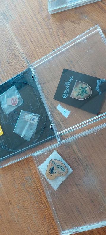 Eftelingpins, paperclips beschikbaar voor biedingen