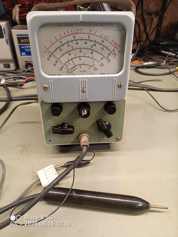 Buisvoltmeter Sakura ( Japan), Doe-het-zelf en Verbouw, Meetapparatuur, Gebruikt, Elektriciteit, Ophalen of Verzenden