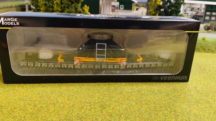 Veenhuis bemester., Hobby en Vrije tijd, Modelauto's | 1:32, Nieuw, Tractor of Landbouw, Overige merken, Ophalen of Verzenden