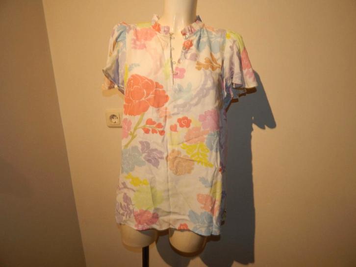Fabienne Chapot schattige blouse top merk in de stof M, Kleding | Dames, Blouses en Tunieken, Zo goed als nieuw, Maat 38/40 (M)