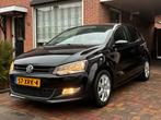 Volkswagen Polo Highline 1.2 TSI BMT 2012 met nieuwe APK, Auto's, Volkswagen, Voorwielaandrijving, Stof, 40 €/maand, Zwart
