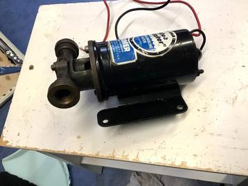 Jabsco drinkwaterpompje.  12 volt beschikbaar voor biedingen