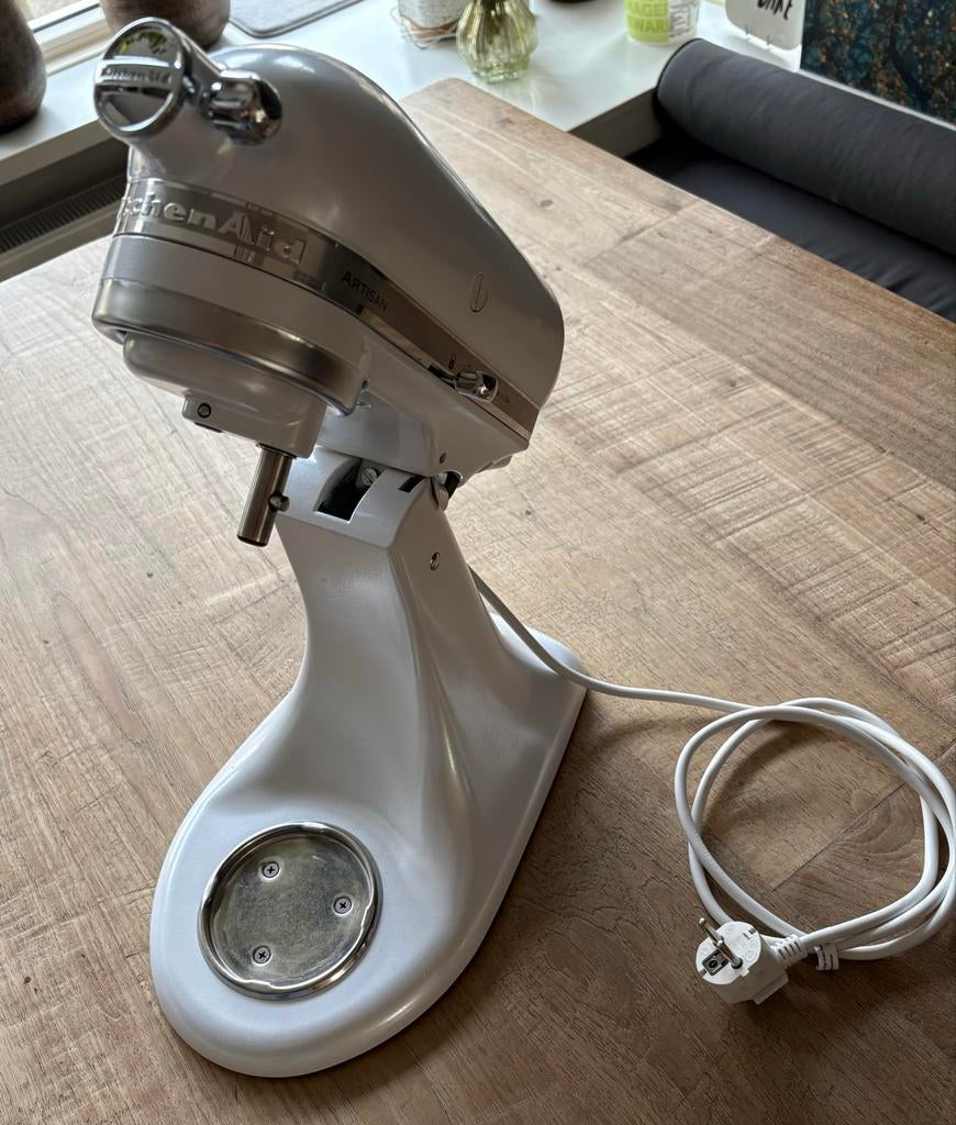KitchenAid Artisan Parelmoer Wit + Accessoires, Witgoed en Apparatuur, Keukenmixers, Zo goed als nieuw, 4 liter of meer, 3 snelheden of meer