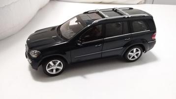 1/18 Mercedes GL ( GL class ) GL klasse X 164 Minichamps beschikbaar voor biedingen