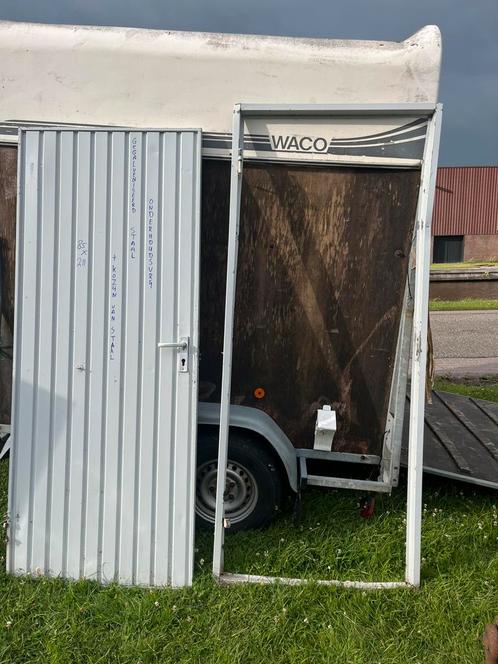 Stalen deur met stalen kozijn .gegalveniseerde deur + kozijn, Doe-het-zelf en Verbouw, Kozijnen en Schuifpuien, Zo goed als nieuw