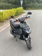 Piaggio nrg 50cc duitse papieren, Fietsen en Brommers, Scooters | Piaggio, Ophalen of Verzenden, Zo goed als nieuw