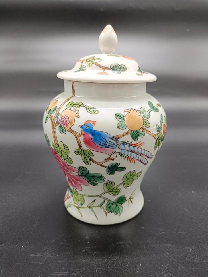 Chinees handbeschilderd porseleinen pot met deksel, Antiek en Kunst, Antiek | Keramiek en Aardewerk, Ophalen of Verzenden