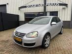 Volkswagen Jetta 2.0 FSI Comfortline, Gebruikt, 4 cilinders, Origineel Nederlands, Bedrijf