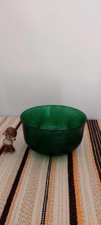Vintage Grote schaal of kom van Arcoroc Sierra groen, Huis en Inrichting, Keuken | Servies, Ophalen of Verzenden, Overige stijlen