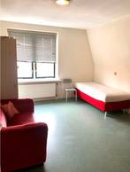 shared apartment in Zaandam, Huizen en Kamers, Kamers te huur