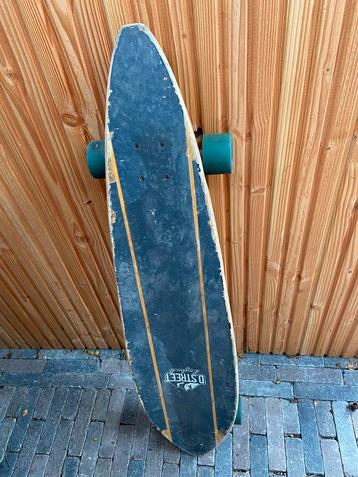 Longboard in goede staat beschikbaar voor biedingen